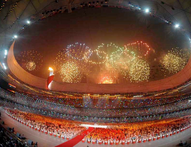 高龄产妇生孩子的风险有哪些，43岁生二胎的真实感受蒋勤勤（河北高龄孕妇产下五胞胎,五孩6岁荣登北京奥运会,母亲称后悔生下）