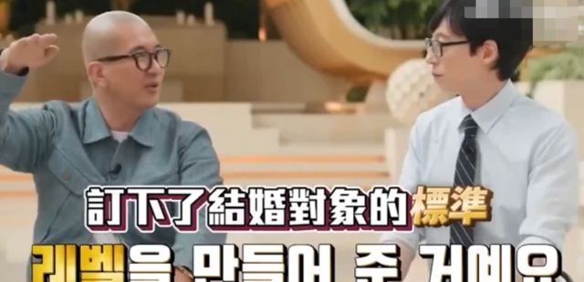 高调秀恩爱的说说短句，低调秀恩爱的说说（穿露脐婚纱美如少女）