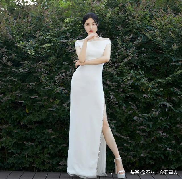 什么女孩一看就有气质，什么女生有气质（连同行都夸赞的女星）