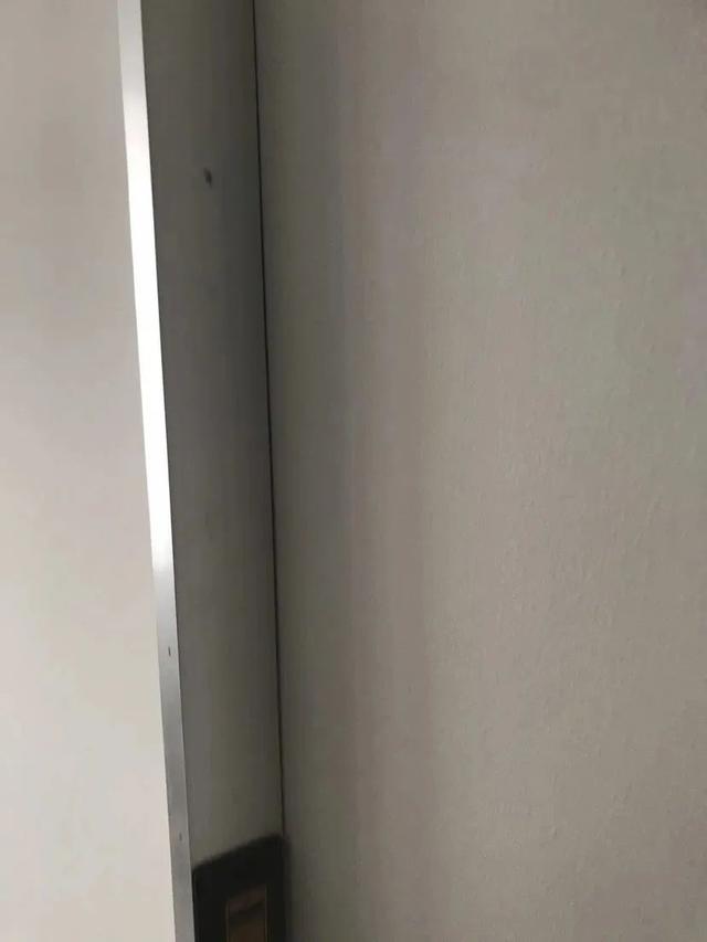 踢脚线尺寸，踢脚线怎么量（你们家因为踢脚线翻车）