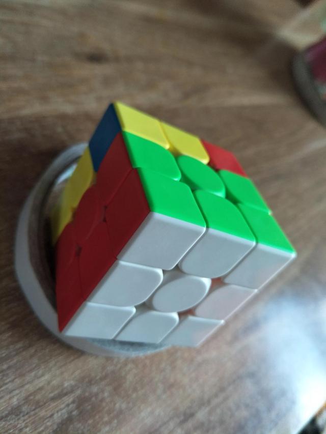 10秒复原三阶魔方，三阶魔方10秒还原教程（不记公式简单易学的三阶魔方复原方法）