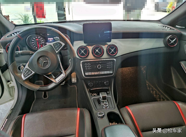 CLA45AMG是什么车，cla 45 amg racing series（这辆奔驰CLA45只要30万）