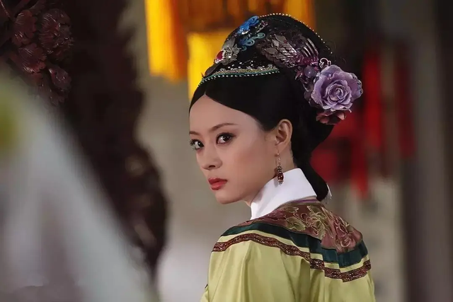 唐艺昕甄嬛传演的谁，唐艺昕在甄嬛传里演什么角色呢（“蛇蝎女孩”异军突起）