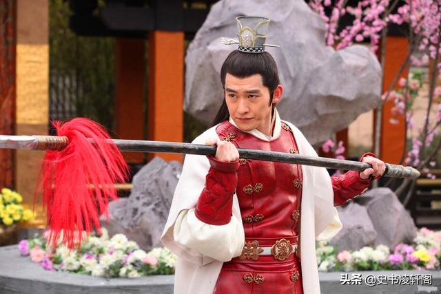 隋唐英雄传李元霸，隋唐英雄李元霸（哪个隋唐猛将能接住李元霸一锤）