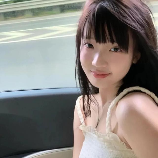 纯欲风头像第三弹只能爱我别无选择微信，纯欲风头像第三弹只能爱我别无选择（​希望你活得尽兴）