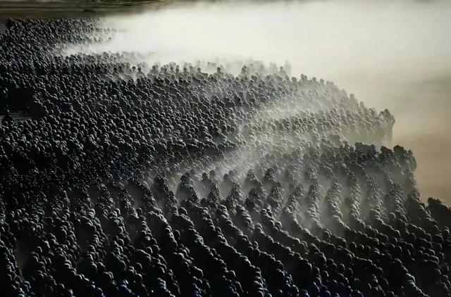 资本主义的本质是什么（<13>资本主义本质是奴隶制和宗教农奴制的延续）