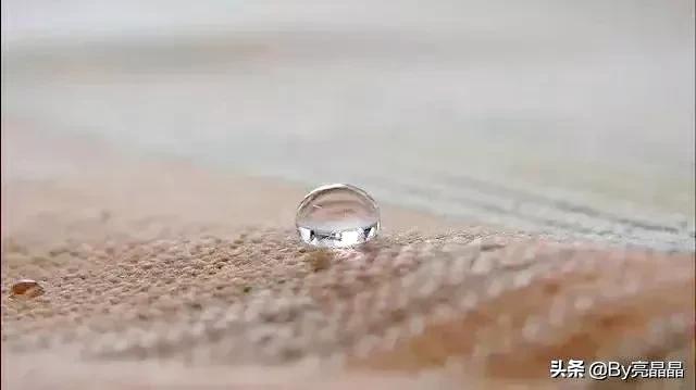 词语搭配什么的小水珠，什么的小水珠填上恰当的词语（晶莹剔透的小水珠）
