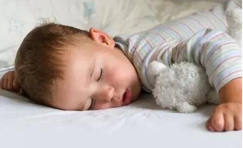 喜欢趴着睡觉的女人是什么原因，为什么喜欢趴着睡觉（如果你明白背后的原因）