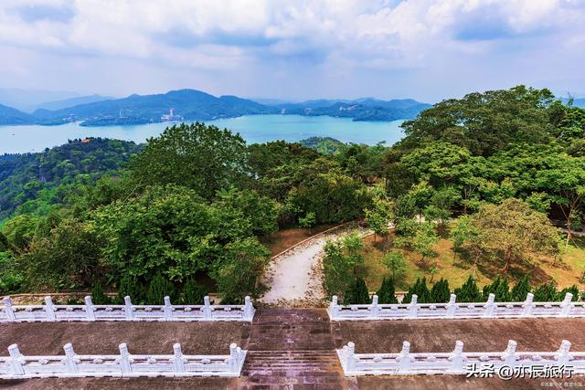 湛江湖光岩有哪些景点，湛江十大避暑旅游景点