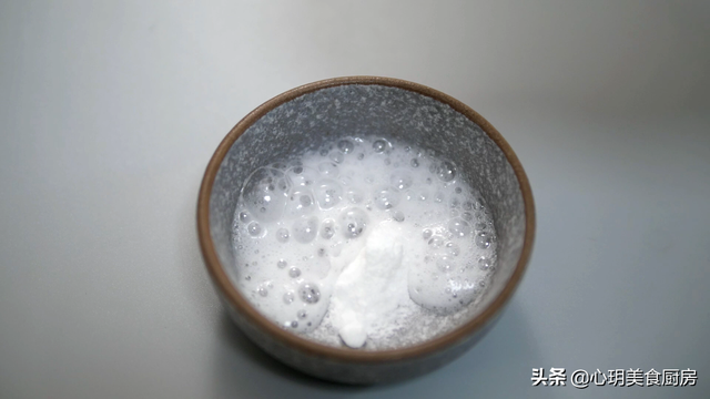 碳酸氢钠是盐吗，小苏打是碱吗（号称“万能清洁神器”）