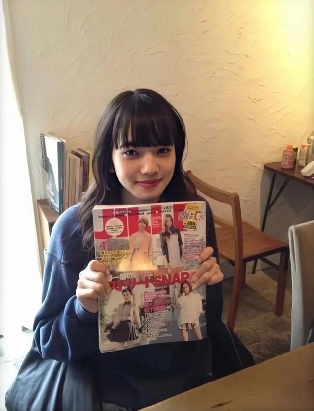 厚刘海怎么变空气刘海，厚刘海怎样变成空气刘海（减龄16岁？只有齐刘海做得到）