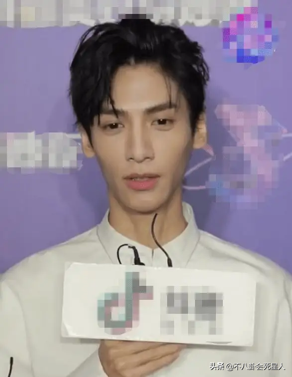 中国男明星排行榜，男明星排行榜2022投票（男明星排行榜）