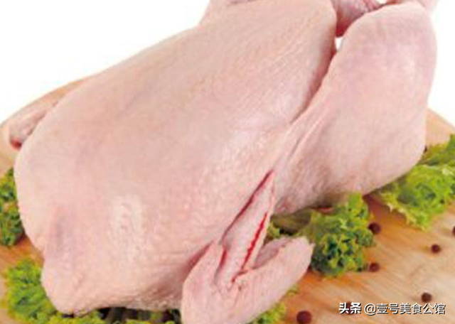 怎样做芋儿红烧鸡，芋儿烧鸡的正宗做法（分享一款鲜香肉嫩的芋儿烧鸡）