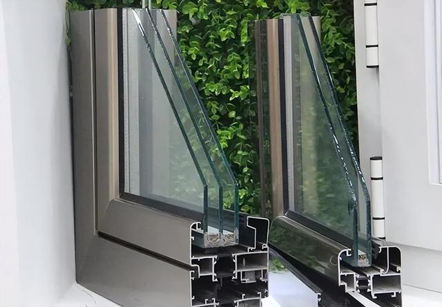 铝塑铝和断桥铝的区别，断桥铝和铝合金哪个好（看明白之后，不会再被忽悠了）