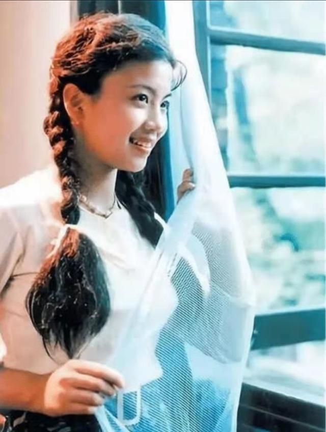 张也个人资料简介，张也简历个人资料（歌唱家张也：53岁单身未育）