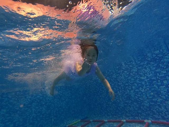 少儿水育早教培训班，<大学城店>成为IBFA国际青少儿体适能