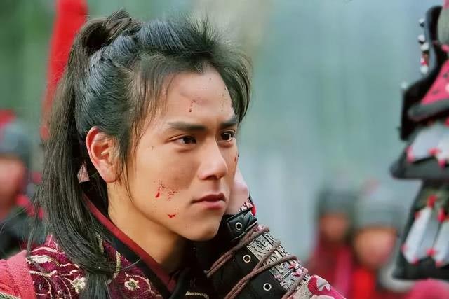 细数何润东多年角色，明明是帅哥演主角总能被超越，现成古装丑男
