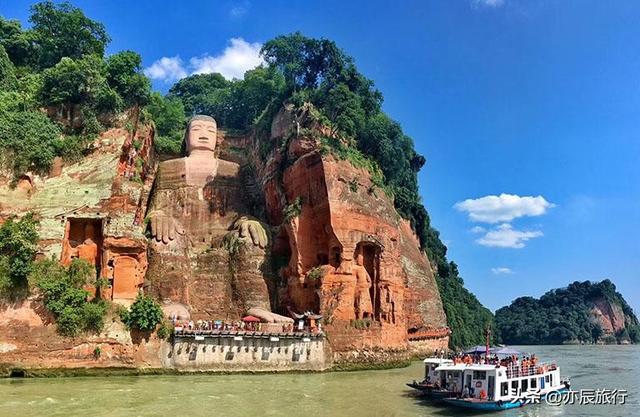 乐山大佛旅游攻略，乐山大佛景区攻略详细（乐山大佛峨眉山一日游攻略）