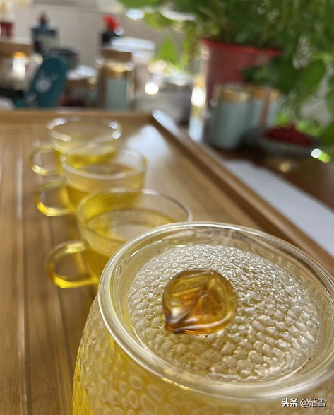 藏红花一周喝几次，藏红花一周喝几次,每次泡多少（藏红花到底一次喝几根才合理）