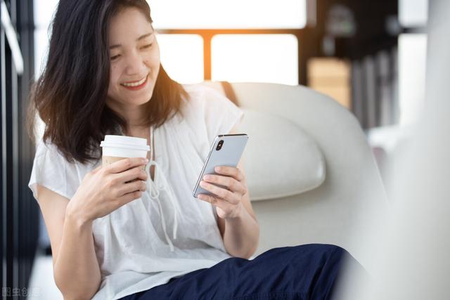 按情绪状态可把情绪分为，情绪状态可分为哪三类（高情商的女生都有的三个特点）