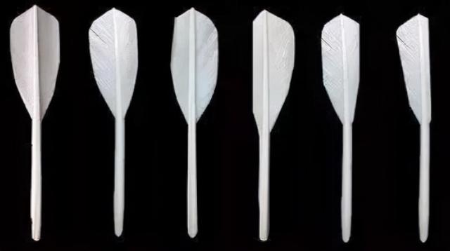 性价比高耐打的羽毛球，羽毛球买什么样的好用耐打（如何选择质优价廉的羽毛球）