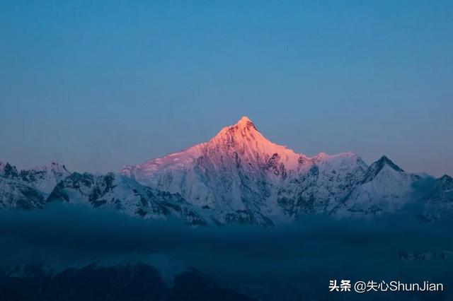 梅里山鹰好词，梅里山鹰的名人名言（梅里雪山-雪神的守卫）
