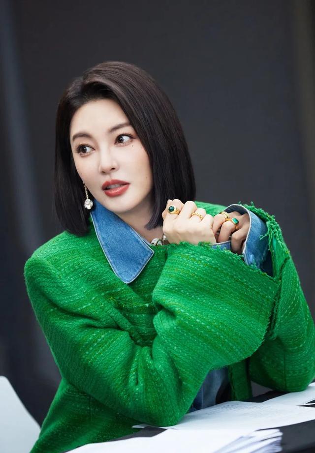 脑门大适合什么发型，脑门大适合啥发型（怎样才能找到适合自己的那款）