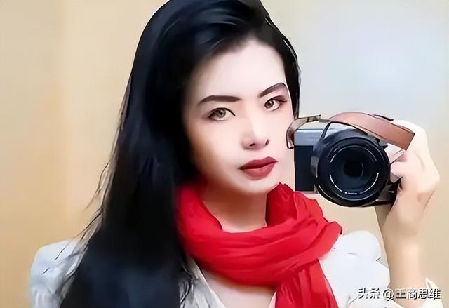 草履虫是什么梗，琪亚娜草履虫什么梗（“恨国女”和小猴子浮出水面）