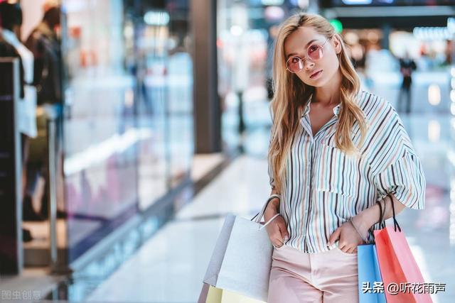 女友不爱你的9个自然表现，女朋友不爱我的表现有哪些（一般会有这2种表现的）