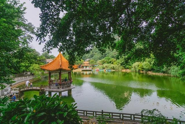 广西有哪些景点值得去，广西有哪些景点值得去看（快把广西这些游玩不累、老少皆宜的山湖美景安排上~）