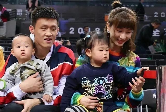 经历了长沙的危急时刻,周鹏总觉得亏欠女儿太多.