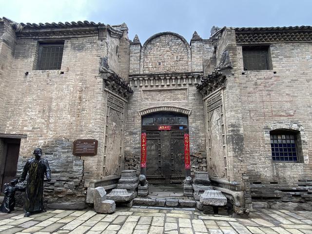 山西历史古城介绍，庭院深深中透着富华