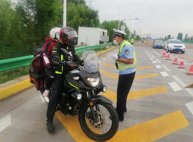 机车可以上高速吗，什么标准的摩托车可以上高速（交警：满足这5个要求就可以）