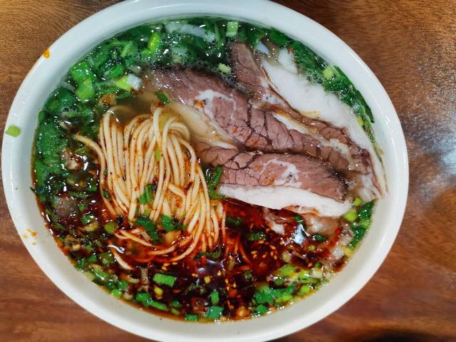 怎样做拉面的小技巧，内行人：记得多加一种料