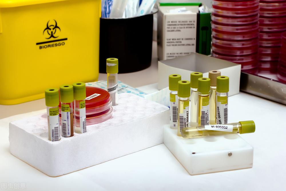 被告可以不请律师吗（老案）