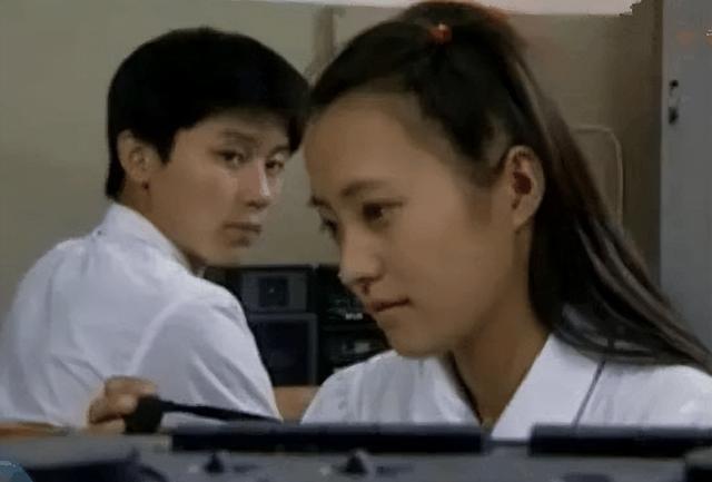 卫生队的故事电视剧剧情，电视剧卫生队的故事演员表（今8位老成员相比）