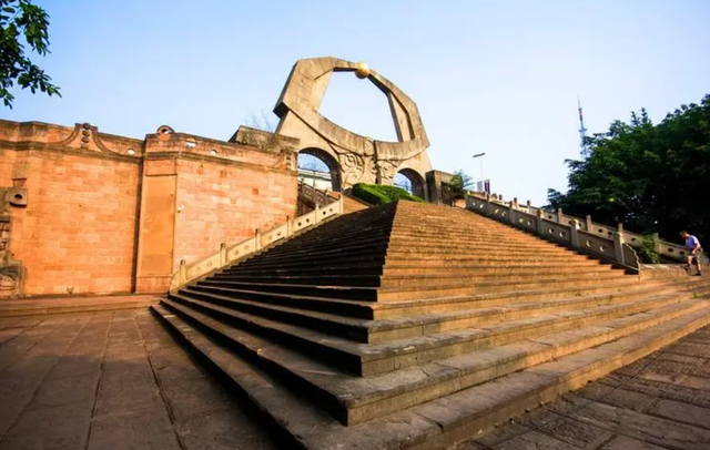 游德阳石刻，德阳石刻公园春游日记（成都1h悠闲小城：峡谷石刻）