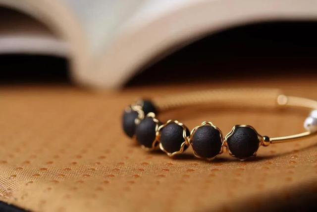 好的寓意的成语有哪些，寓意好的 成语（118个八字成语及释析）