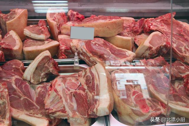 肉馅怎么调好吃，肉馅怎样做才能更好吃（牢记“万能”口诀）