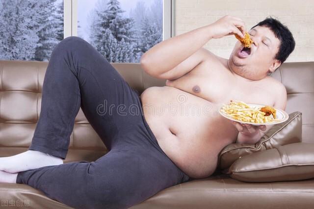 油腻男是什么意思，中年油腻男的十大特征（你知道什么是“油腻”吗）