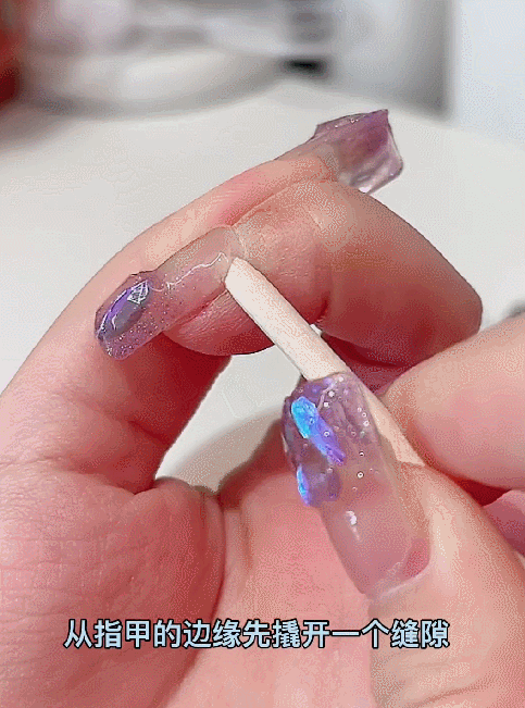 做美甲的步骤视频教程，做美甲的步骤先涂什么（方便又平价的夏日美甲攻略快收好）