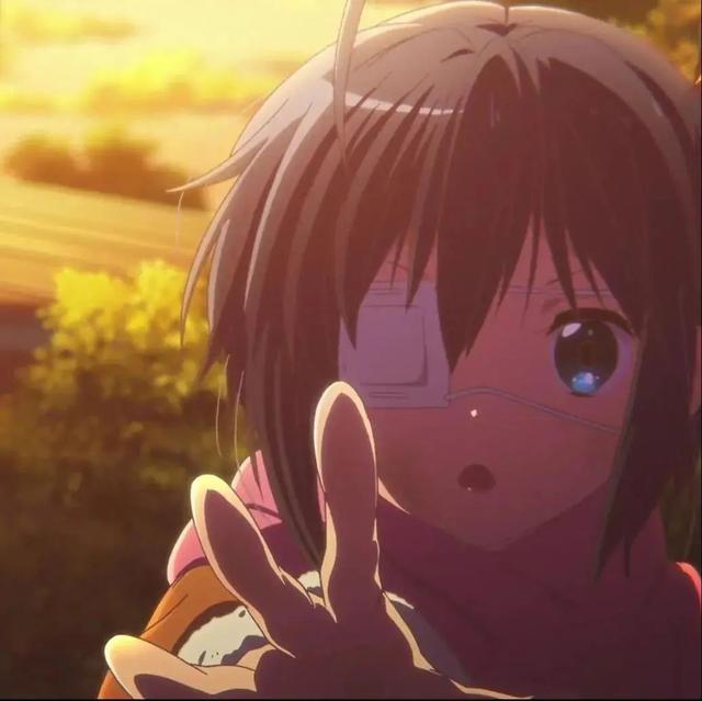 中二病女生特点，中二病也要谈恋爱／动漫女生头像微信（精选中二病也要谈恋爱动漫情侣头像大全）