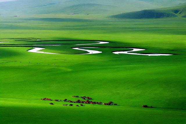 afghanistan是哪个国家，Afghanistan是哪个国家（有些地名中带有的斯坦、浩特、尼亚等后缀是什么意思）