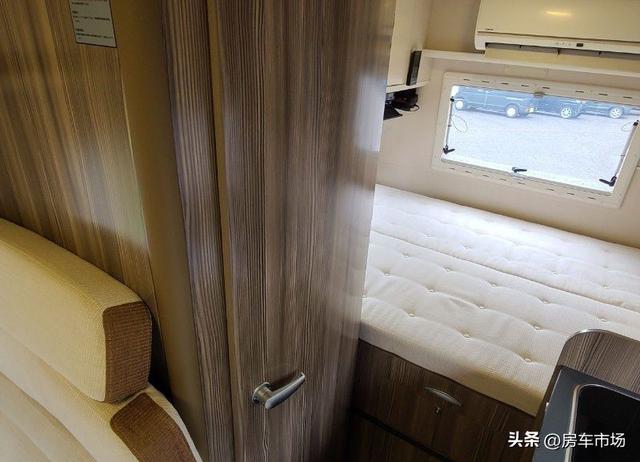 柴油轻卡汽车大全，解放轻卡3.5米最新款（丰田四驱版轻卡房车）