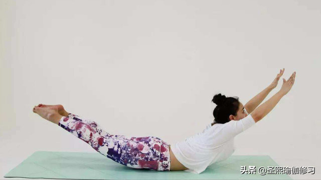 一套瑜伽动作16个动作，一套瑜伽动作16个动作简单（一套完整流瑜伽序列）