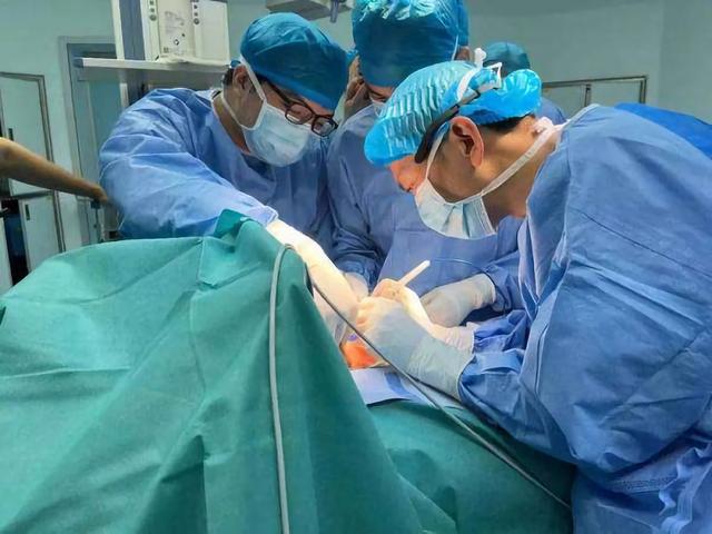 生孩子是从哪个部位生出来的，宫外孕的概率有多大（注定被“割”下的寄生胎）