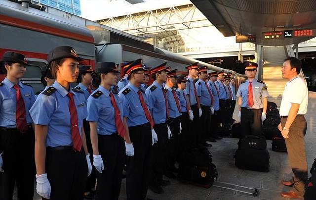 北京铁路局是国企还是央企，北京铁路总局是国企吗（4类学生有望优先录取）