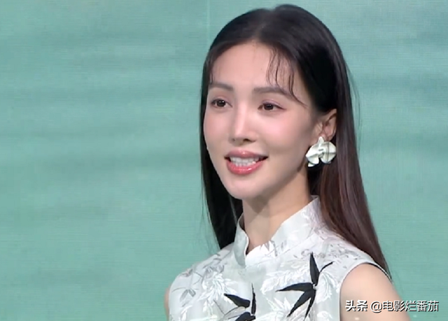 端午节穿什么衣服，2021端午节气温穿什么衣服合适（陈数似画中美妇）