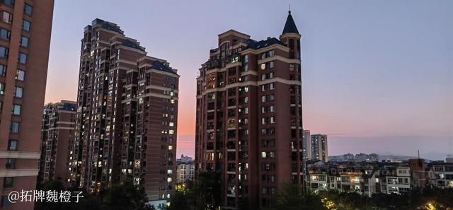 夕阳无限好的下一句，夕阳无限好的下一句是什么（夕阳无限好的下一句撩妹）