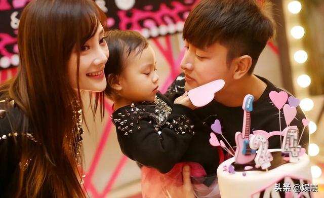 李小璐做头发事件是怎么回事，李小璐做头发的梗是什么（公开拿李小璐“做头发梗”开涮）